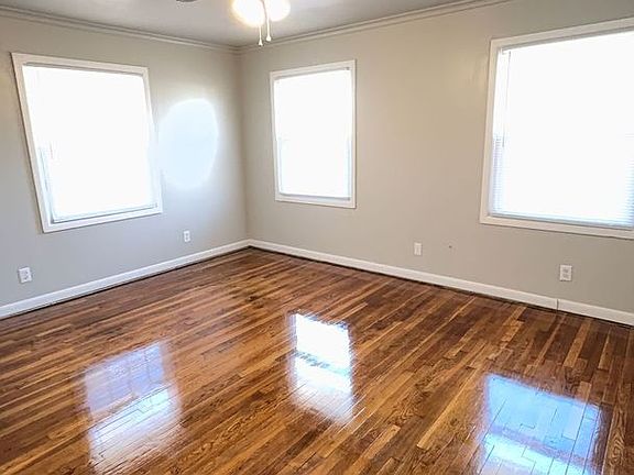 5th image of 2913 W Longview Dr