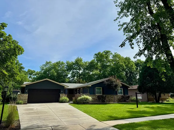 836 Oxford St, Downers Grove, IL 60516