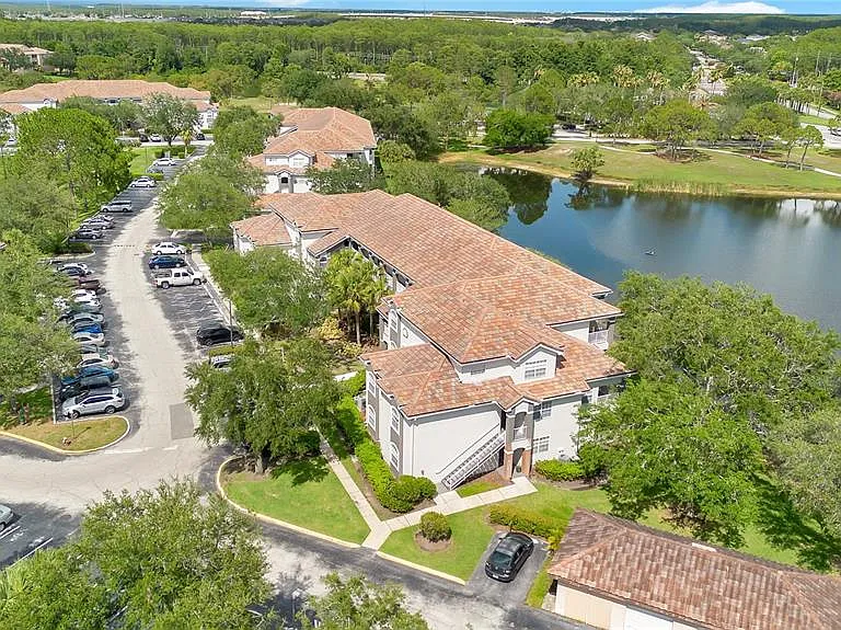 13815 Fairway Island Dr #1328 — Photo 17