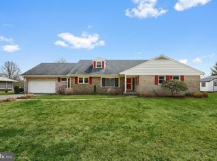 290 Country Club Ln, Gettysburg, PA
