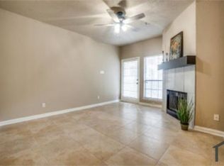4800 W Lovers Ln APT 301, Dallas, TX 75209