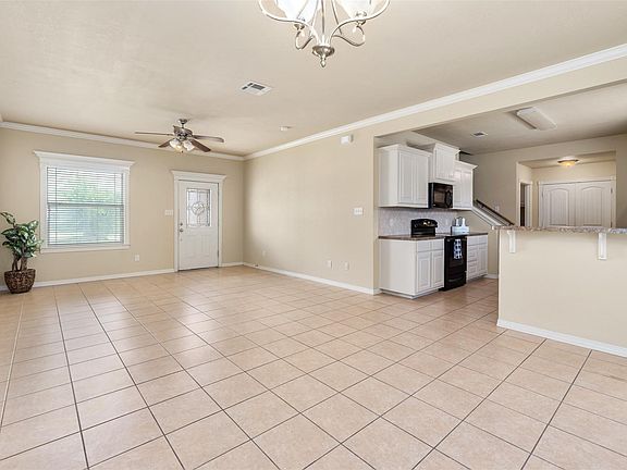 4th image of 2817 Horseback Dr