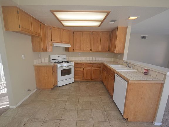 4th image of 34903 Shadowwood Dr