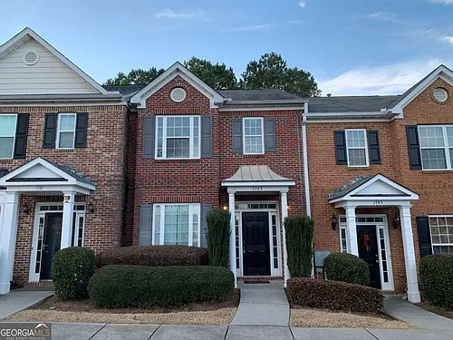 1743 Heights Cir Photo 1