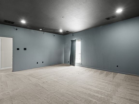 2nd image of 3380 Pecan Cir