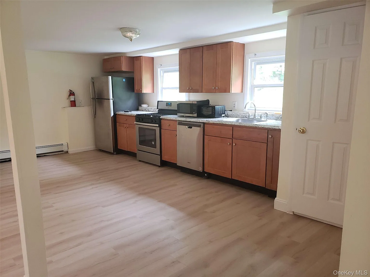 2 bed, 1.0 bath, 750 sqft, $1,850 — Photo 2