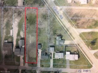 5822 Lake St, Mentor, OH 44060