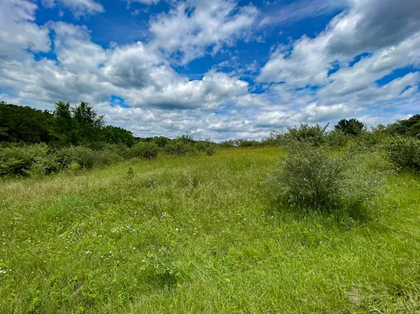 L180 Black Forest Dr, La Valle, WI 53941