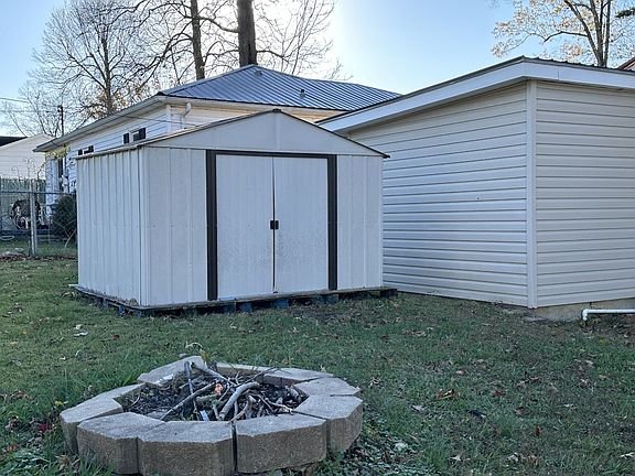 4th image of 1207 Georgia Ave