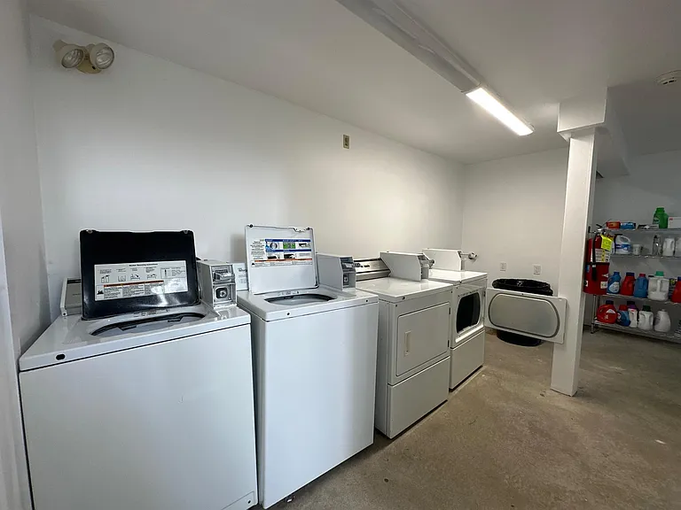 43 Ivaloo St #5R — Photo 7