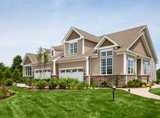 27 Dutch Ct #172, Wappingers Falls, NY 12590