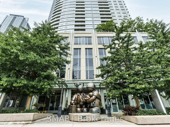 18 Yonge St, Toronto, ON