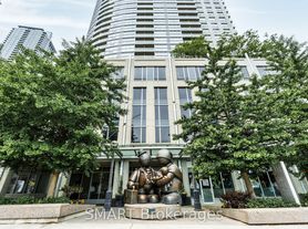 18 Yonge St