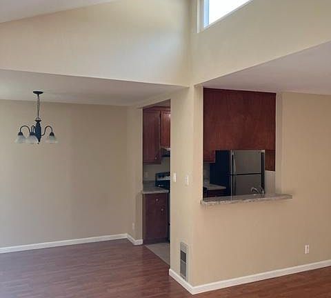 3rd image of 2015 Parrott Dr #8