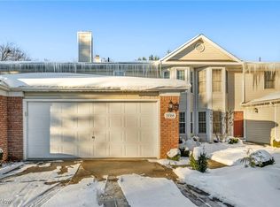 19368 Bradford Ct, Strongsville, OH 44149