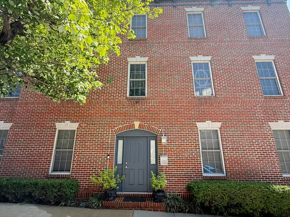 2211 Fleet St, Baltimore, MD 21231