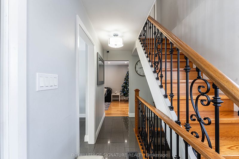 Toronto House for rent - 3 Bedrooms — photo 3