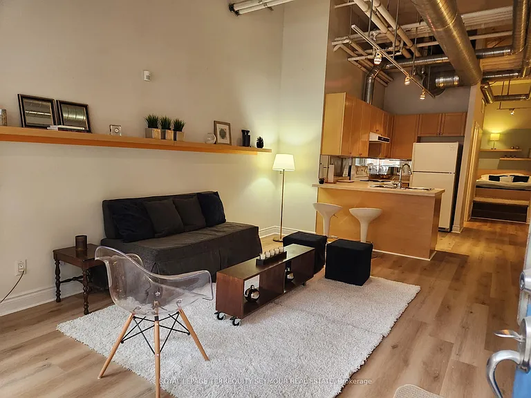 103 McCaul St #47 — Photo 3