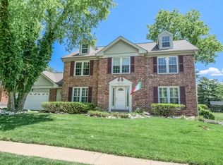 2780 Quail Valley Dr, Chesterfield, MO 63005