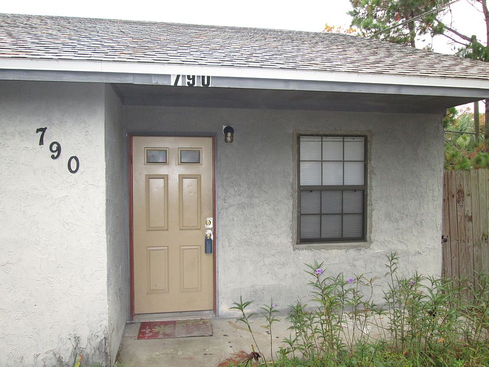 1st image of 870 Orchid St