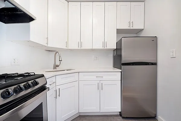 Rented by Bold New York | media 30