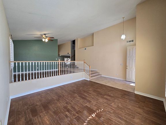4th image of 8244 W Gilmore Ave