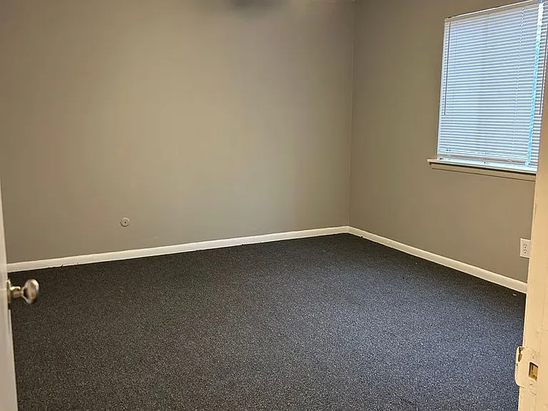 4805 Hickory Ave — Photo 7
