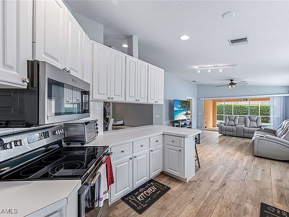 4th image of 5508 Islandwalk Cir