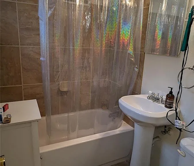 4620 W Hayward Pl — Photo 10