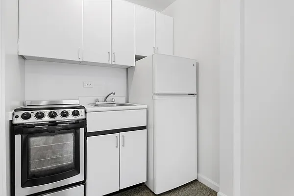 Rented by REAL New York | media 14