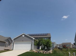 3513 Amber Oaks Dr, Howell, MI 48855