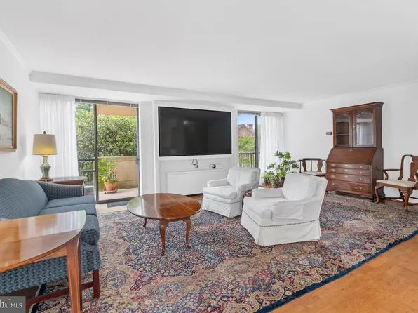 2401 Pennsylvania Ave APT 205, Wilmington, DE 19806