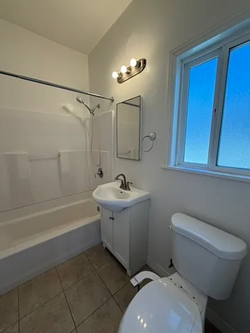 839 N Alexandria Ave — Photo 35