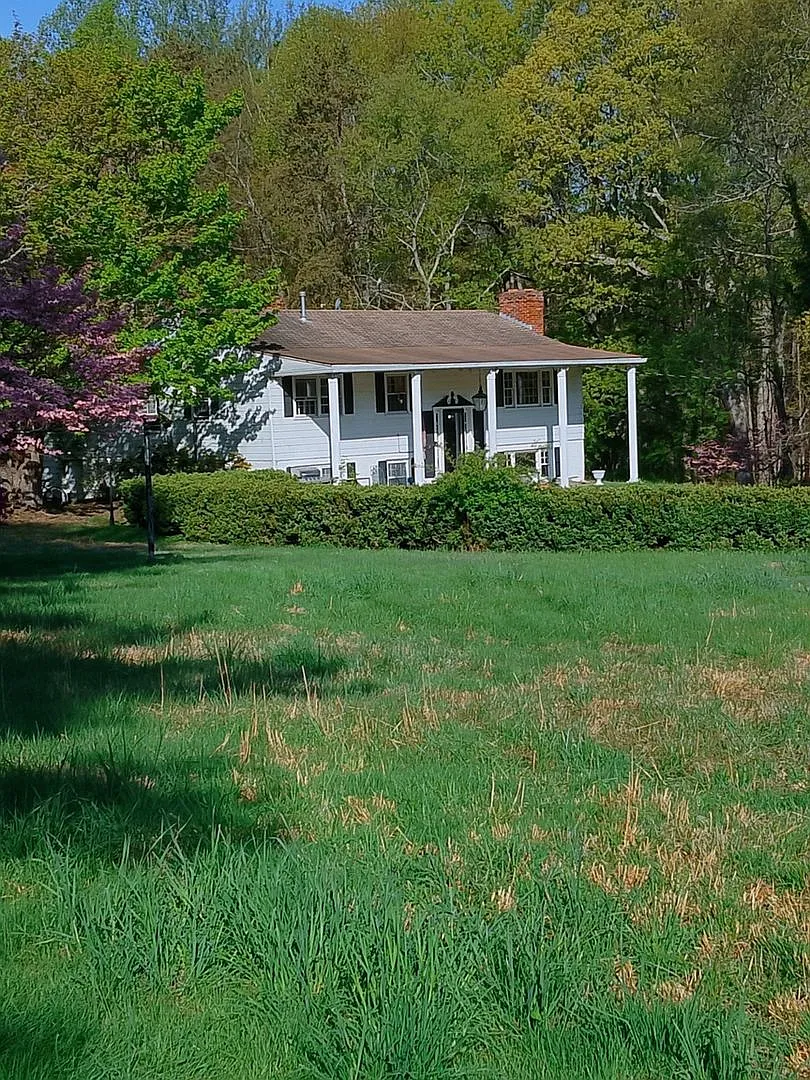 Charming 5BR House in Manassas — Photo 2