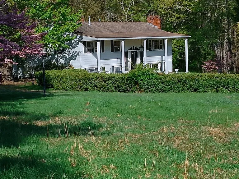 14414 Bristow Rd — Photo 2