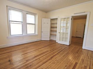8422 Germantown Ave APT 2B, Philadelphia, PA 19118