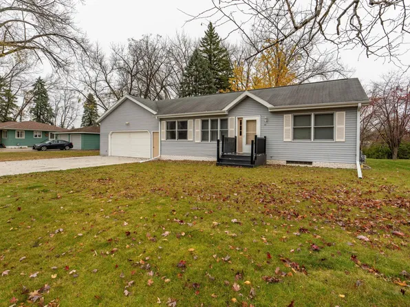19 6th St NE, Pelican Rapids, MN 56572
