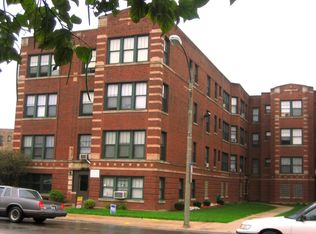 318 N 5th Ave APT 11, Maywood, IL 60153