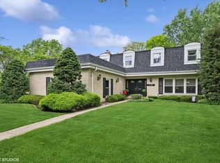 1002 E Jules St, Arlington Heights, IL 60004