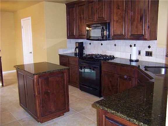 3rd image of 1215 Briargate Dr