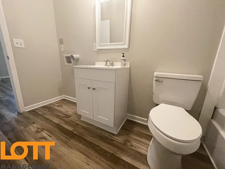 113 Newton Ave #B — Photo 11