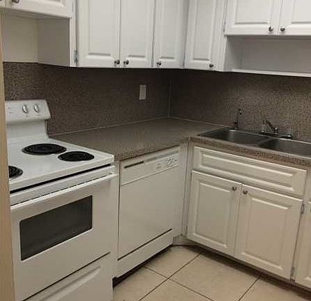 Kitchen stove