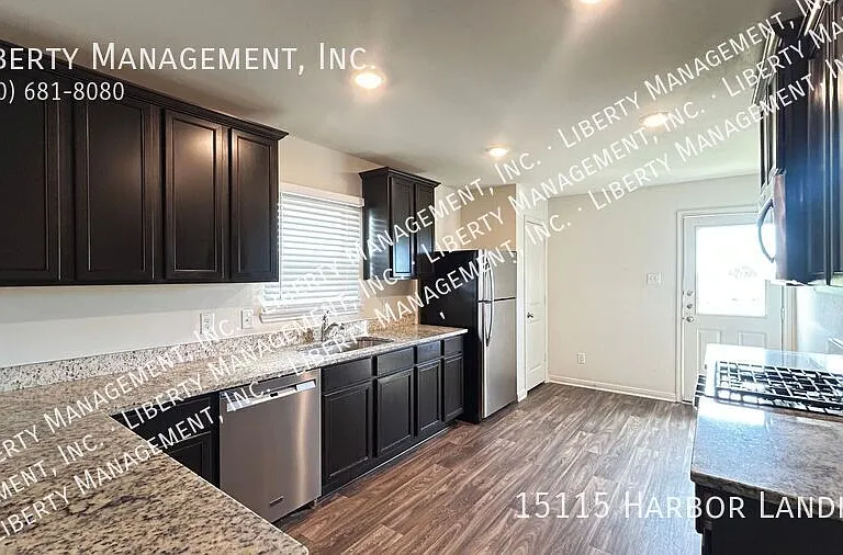 15115 Harbor Lndg — Photo 7