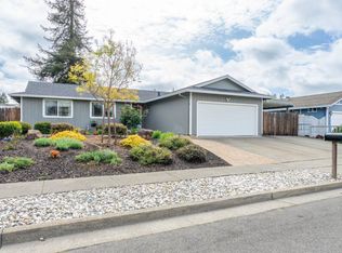 516 Living Oak Ct, Santa Rosa, CA 95401