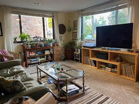 1427 Mapleton Ave #D — Photo 4