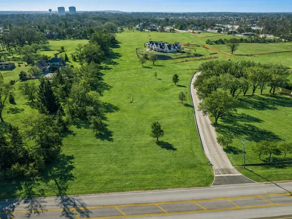 23W731 Hobson Rd, Naperville, IL 60540