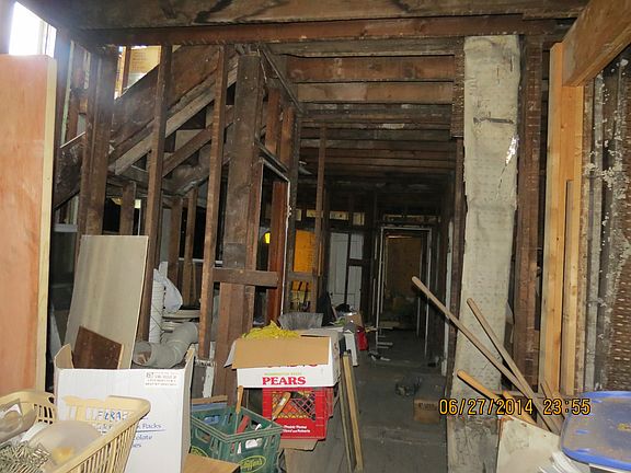3rd image of 2405 Prospect Ave