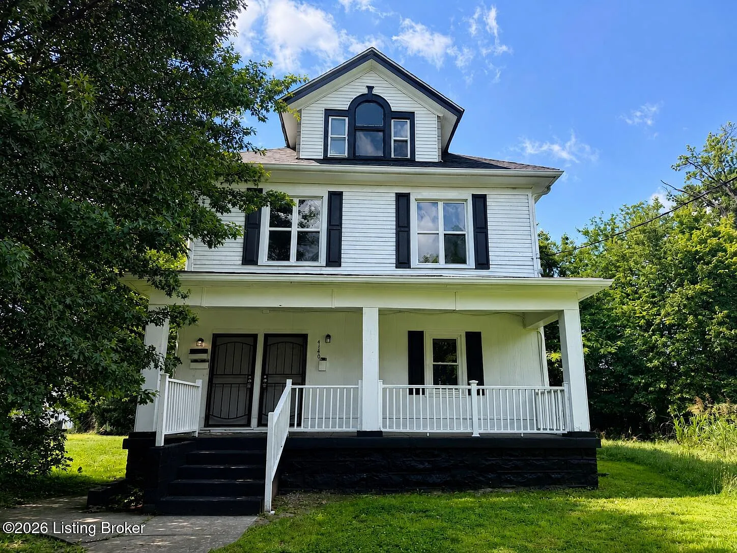 2 bed, 1.0 bath, 750 sqft, $1,200 — Photo 1