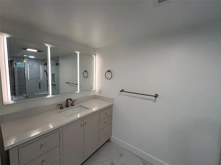 6260 Kipps Colony Ct #203 — Photo 36