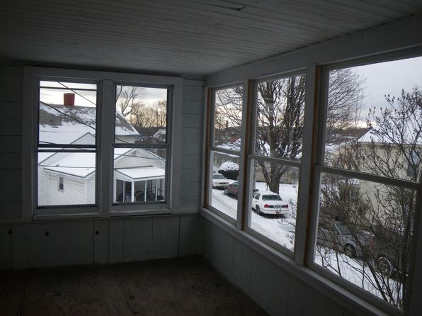 31 Colchester Ct #31